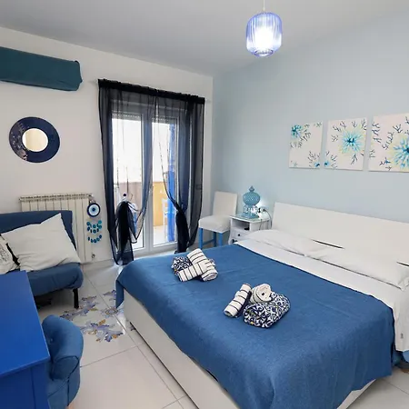 Qui Dove Il Mare Luccica * سورينتو