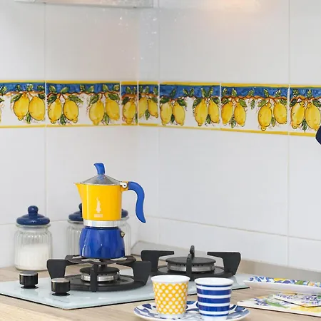 Qui Dove Il Mare Luccica * Sorrento