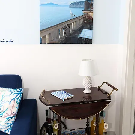 Qui Dove Il Mare Luccica Sorrento